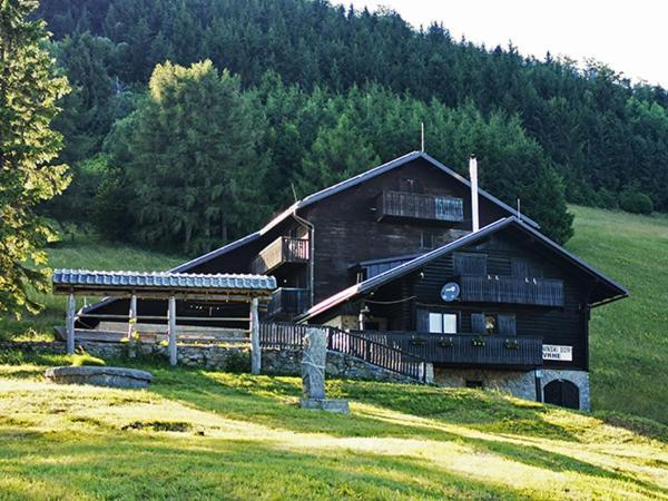 Trbovlje Planinski Dom Vrhe酒店 外观 照片